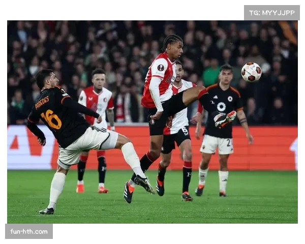 科摩罗五后卫铁桶阵应对强敌，定位球偷袭为主要策略